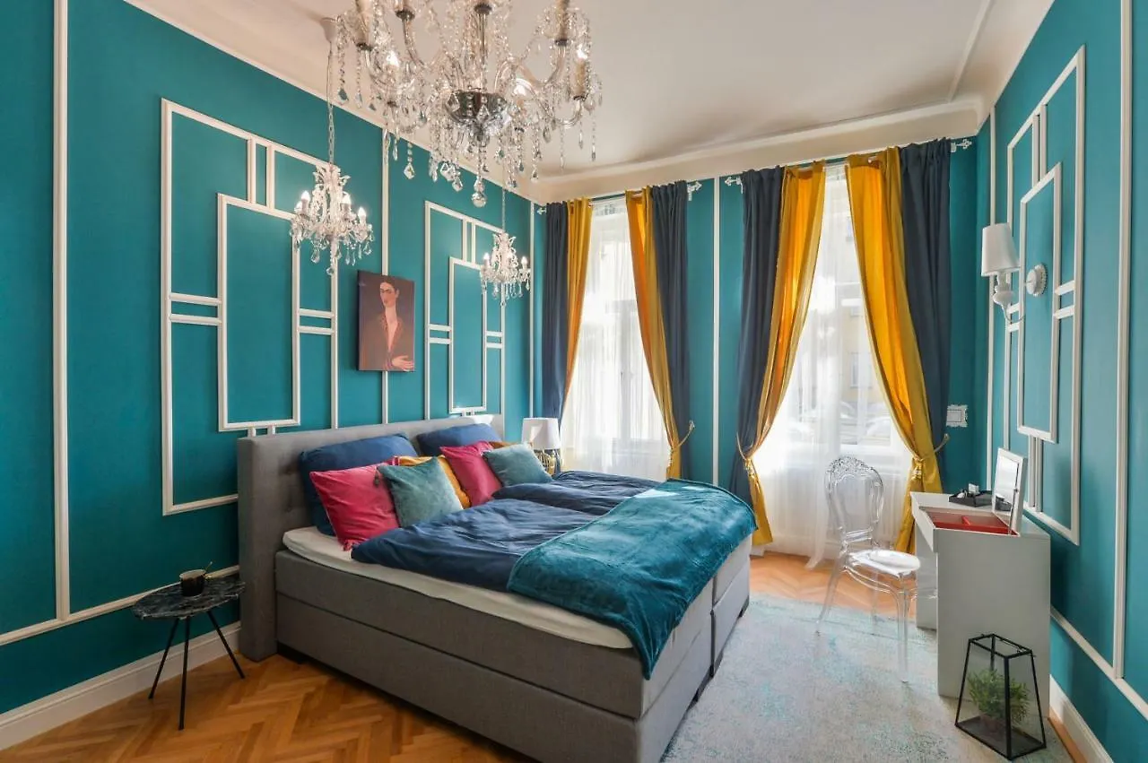 Glamour Frida Apartment Prag