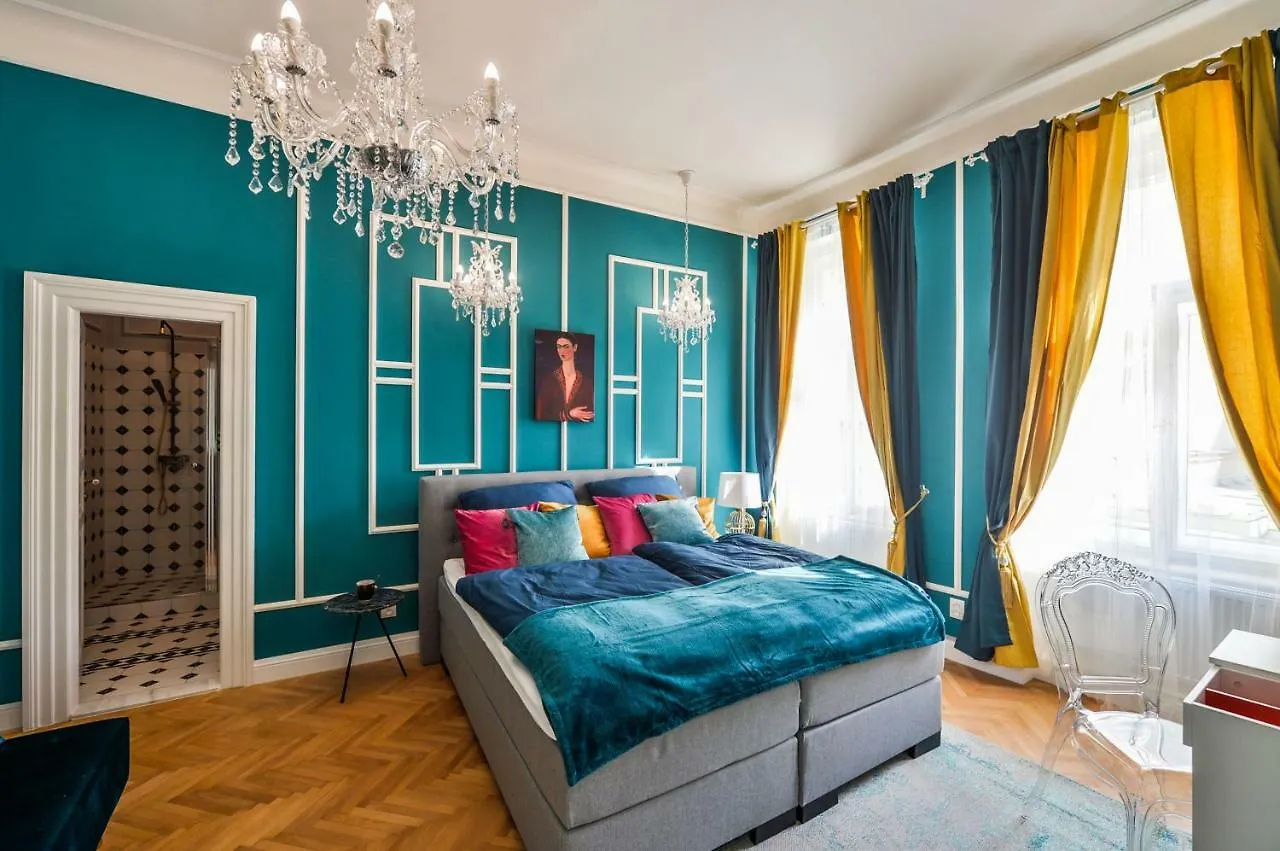 Glamour Frida Apartment Prag