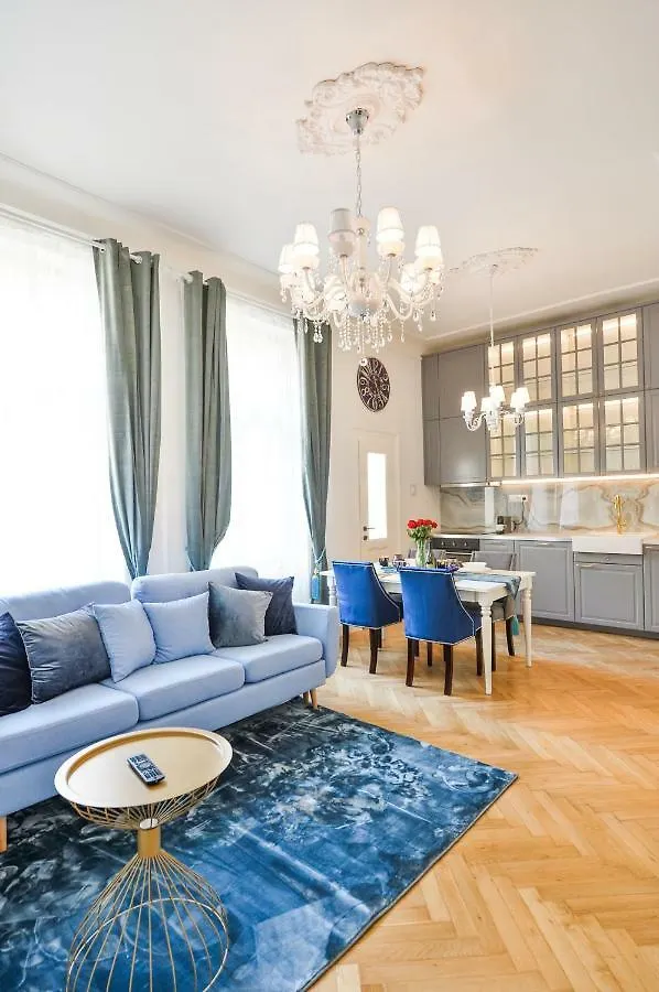 Glamour Frida Apartment Prag