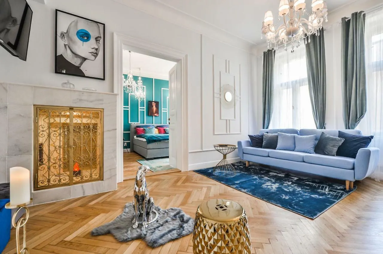 Glamour Frida Apartment Prag