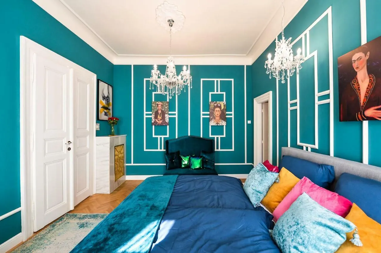 Glamour Frida Apartment Prag