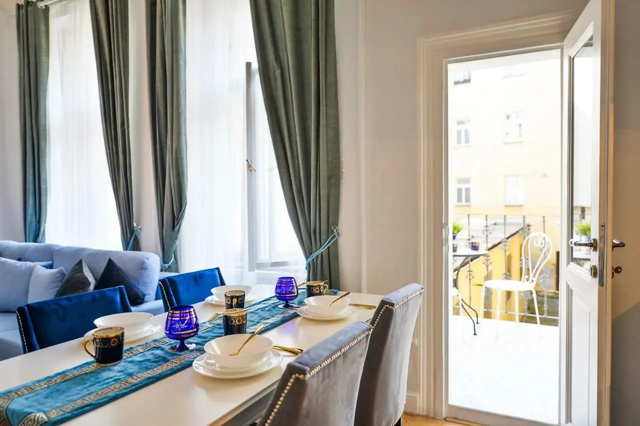 Glamour Frida Apartment Prague