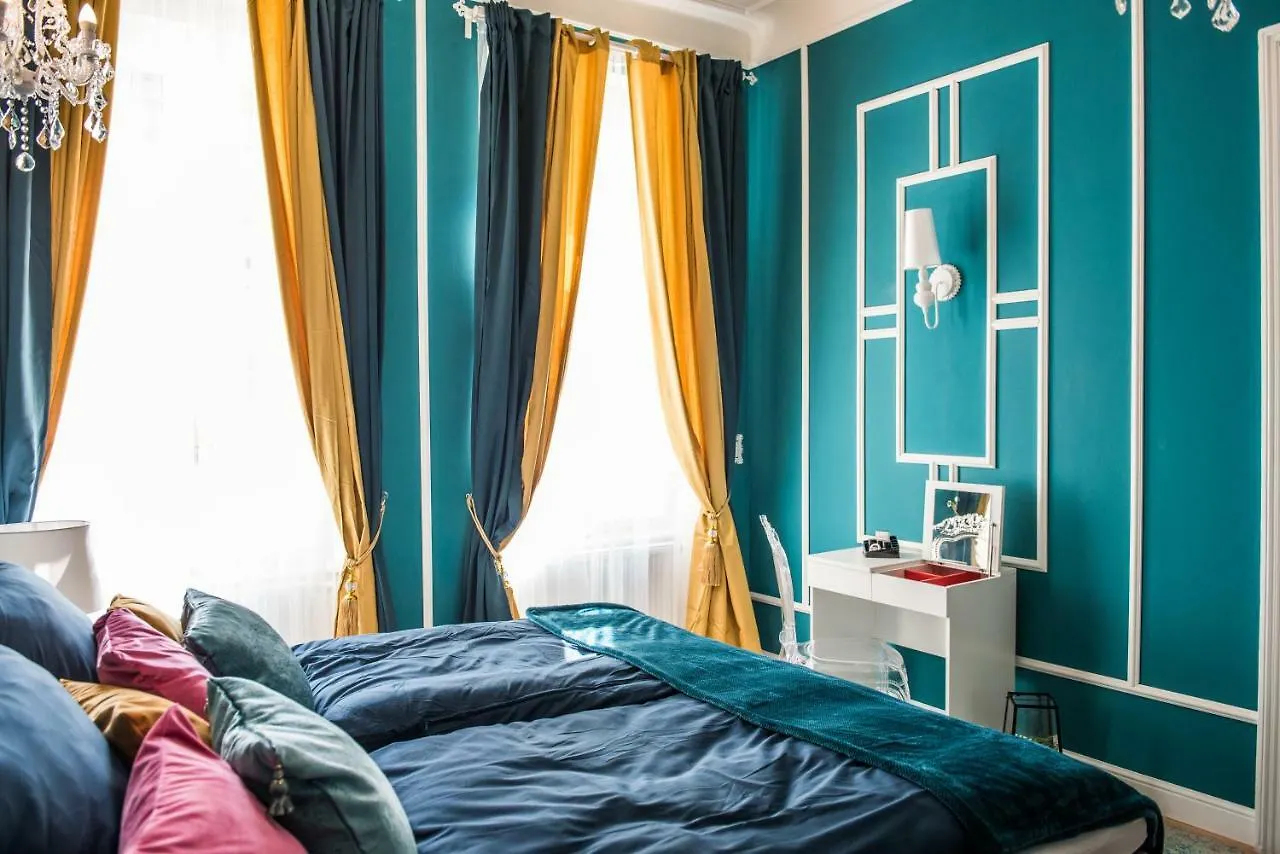 Glamour Frida Apartment Prague 0*,